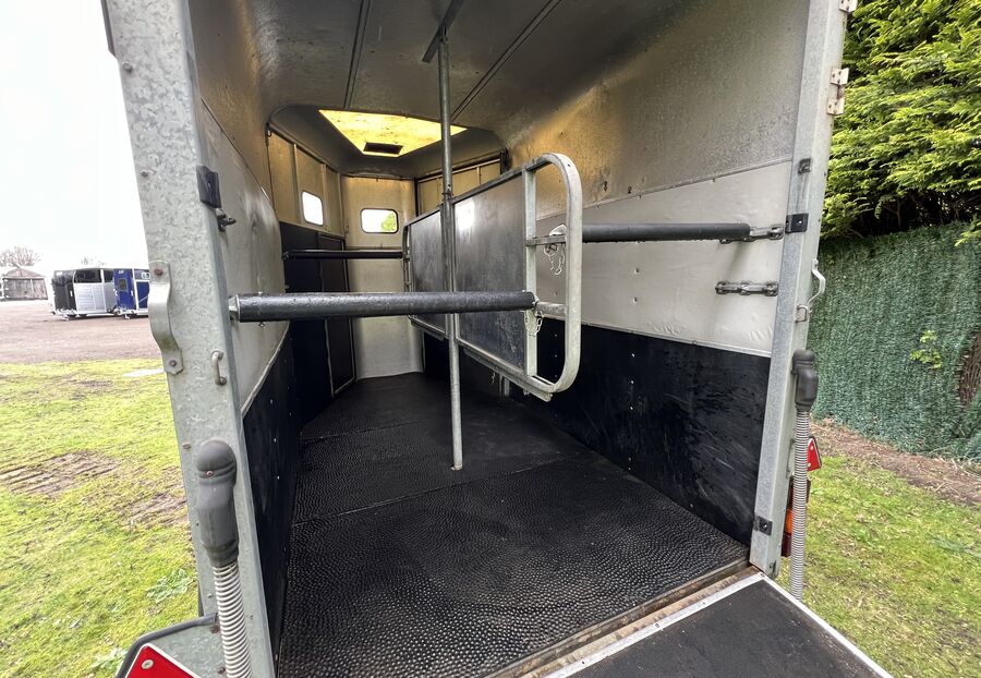 Used Ifor Williams HB510 Black Double Horse Trailer