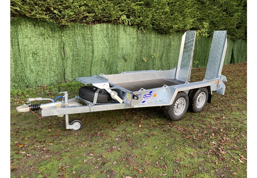 Photo of Ifor Williams GH94 Beavertail Plant Trailer With 4'9" Sliding Skids