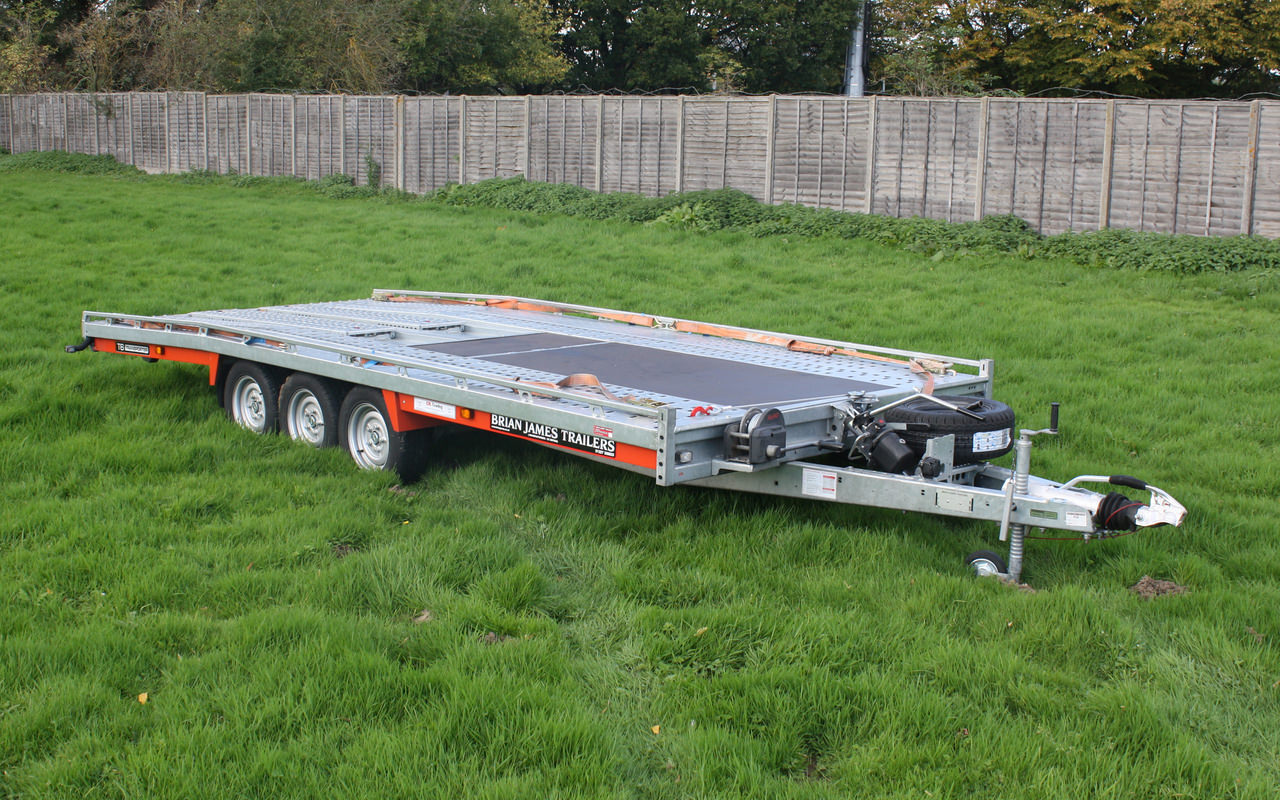 Brian James 5.0m x 2.07m Car Trailer Hire 10