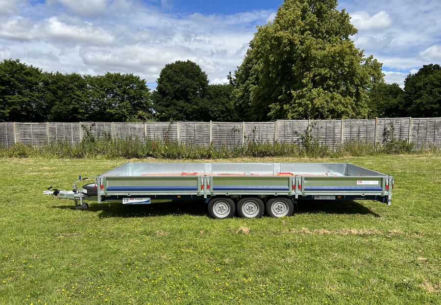 Brian James 5.5m x 2.02m Tilt Bed Cargo Connect Car Trailer Hire & Goods Trailer Hire (CT15)