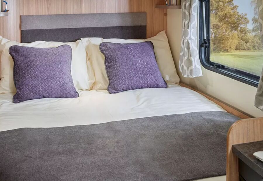 Bailey Phoenix 440+ Caravan Island Double Bed