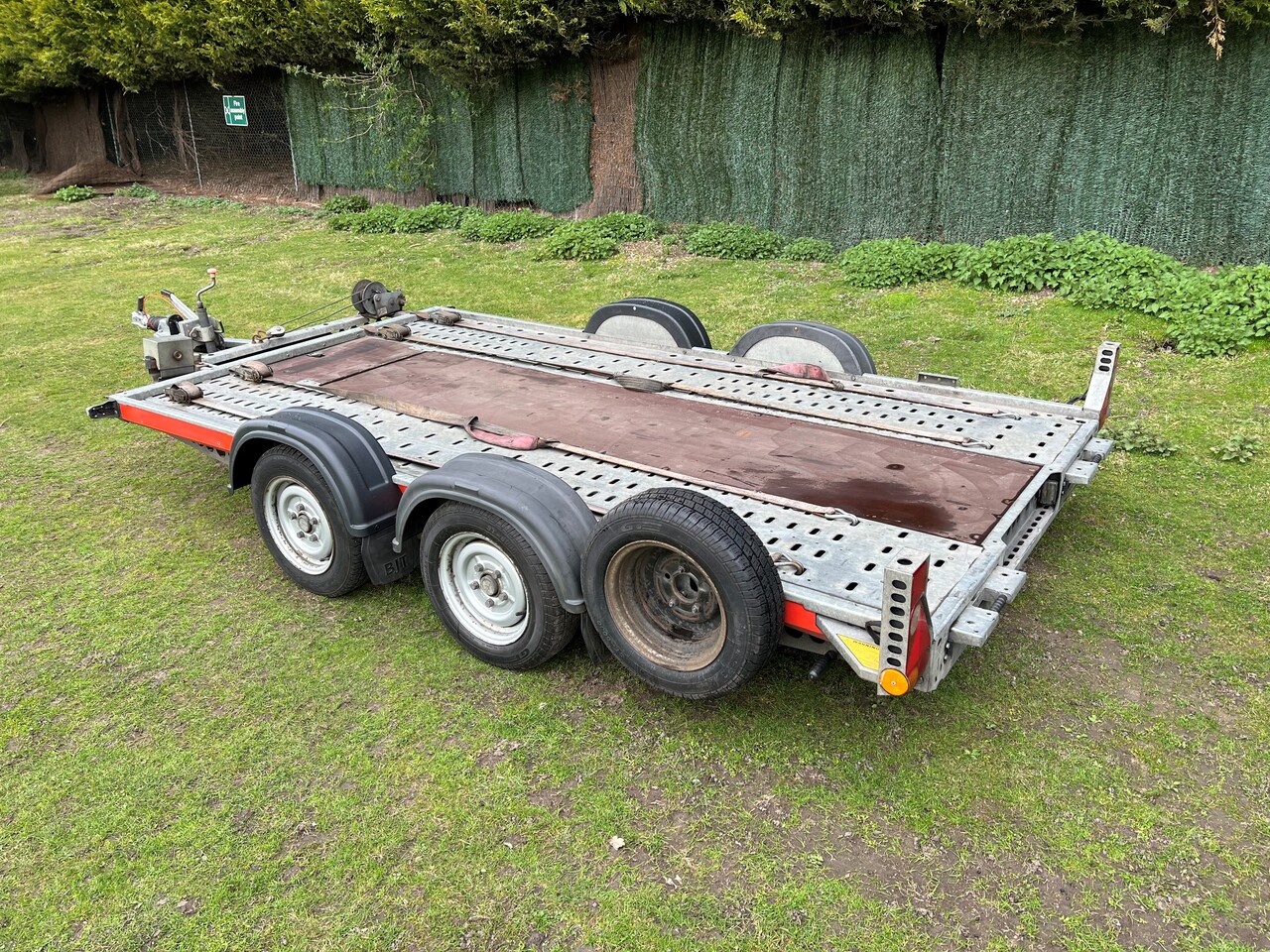 Ex-Hire Brian James A4 125-2002 Car Trailer