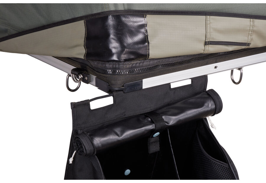 thule_rooftop_tent_organizer_f_32_901850_foothill_high_res_54.jpg
