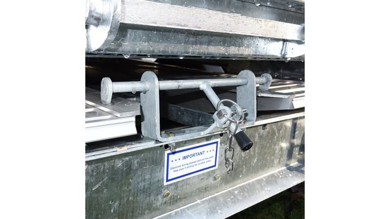 Ifor Williams TT3017 & TT3621 Tipper Skid Ramp Holder Carrier - KX6315