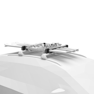 Thule Snowpack 7326 on the roof