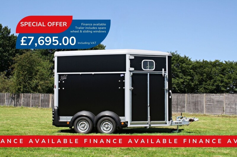 Ifor Williams HB506 Double Horse Trailer - Black