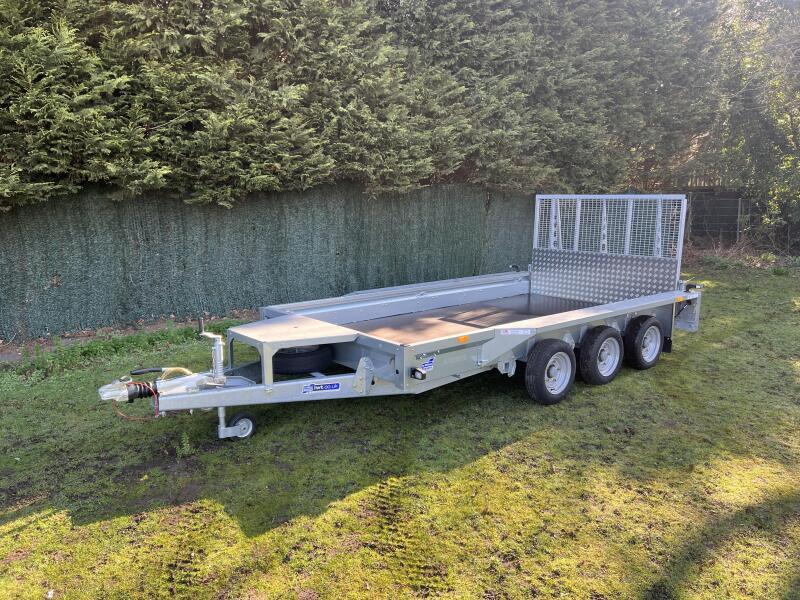 Ifor Williams GX126 Ramp Tri Axle Plant Trailer