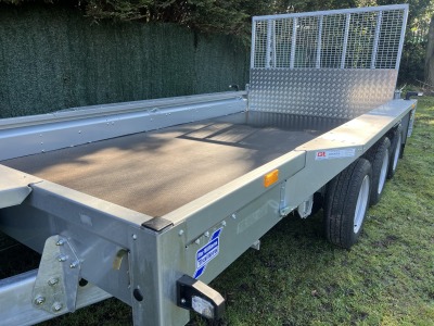 Ifor Williams GX126 Ramp Tri Axle Plant Trailer