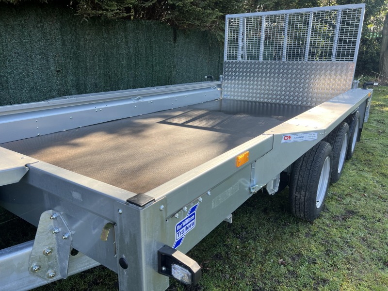 Ifor Williams GX126 Ramp Tri Axle Plant Trailer