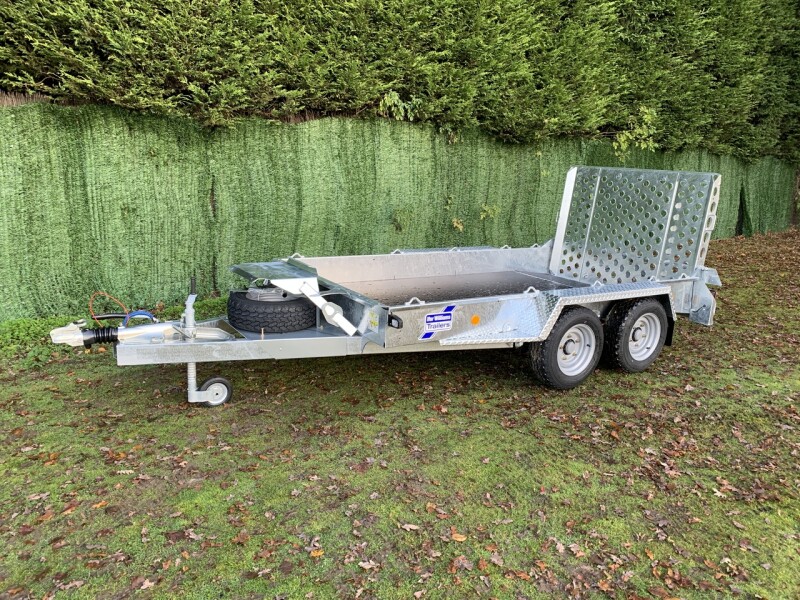 Ifor Williams GH1054 Beavertail Plant Trailer With 3ft 9in Ramp