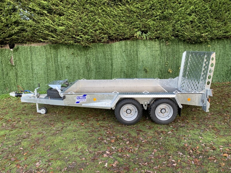 Ifor Williams GH1054 Beavertail Plant Trailer With 3ft 9in Ramp