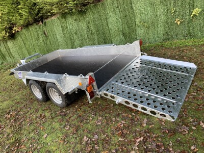 Ifor Williams GH1054 Beavertail Plant Trailer With 3ft 9in Ramp