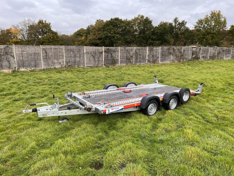 Small / Medium Brian James Car Trailer Hire 4.0m x 1.8m / 13ft 1" x 5ft 11" (CT4)