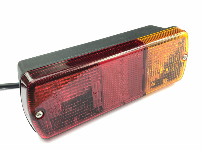 Ifor Williams Oblong Combination Left Hand Light - P06691/L