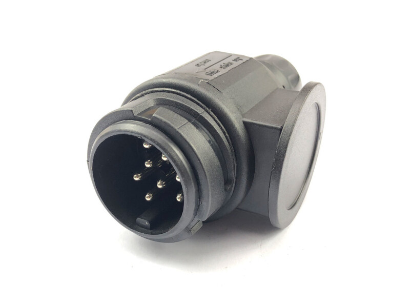 13 / 8 Pin Plastic Trailer Plug