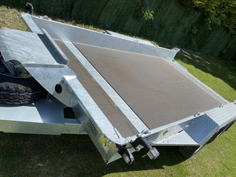 Ifor Williams GH126 Beavertail Plant Trailer with Ramp