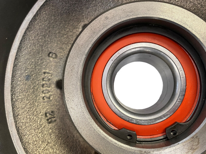 alkocompact2dBrian James 5 Stud 112mm PCD 200x50 ALKO 2051 Large Compact 2 Brake Drum Hub Kit - 586450rumbearing_high_res_48.jpg