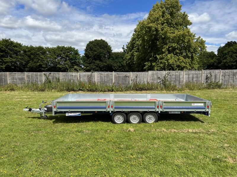 Brian James 5.5m x 2.13m Tilt Bed Cargo Connect Car Trailer Hire & Goods Trailer Hire (CT16)