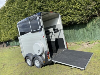 Ifor Williams HBX506 Double Horse Trailer