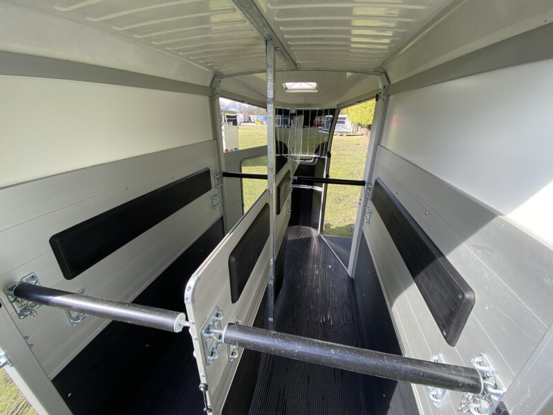 Ifor Williams HBX506 Double Horse Trailer