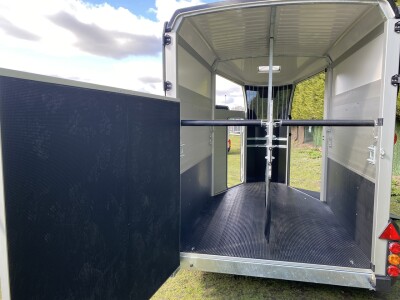 Ifor Williams HBX511 Double Horse Trailer