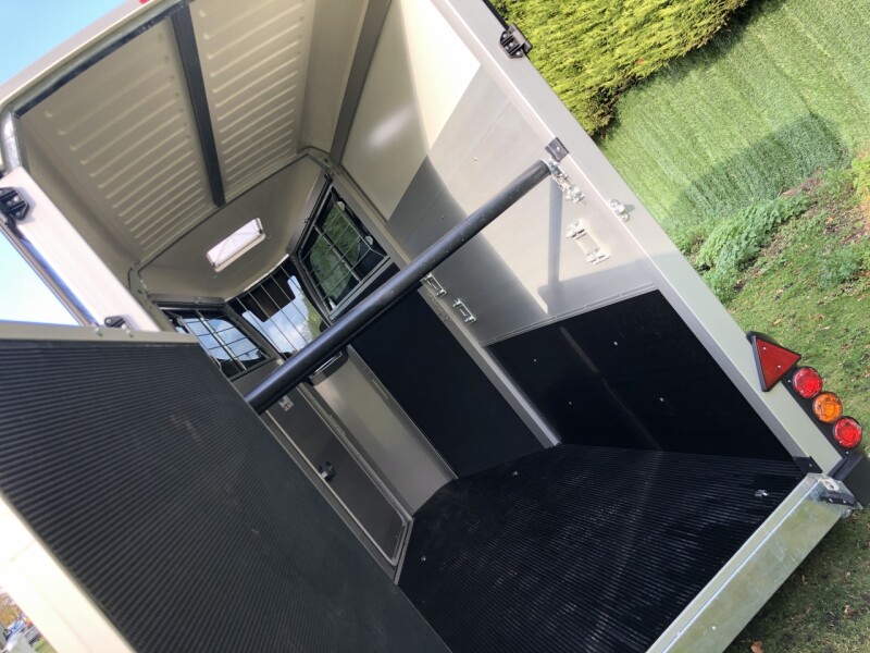 Ifor Williams HBX403 Single Horse Trailer