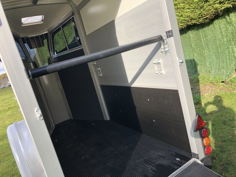 Ifor Williams HBX403 Single Horse Trailer