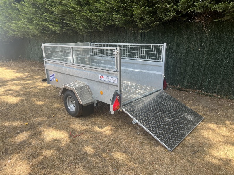 Ifor Williams Q7e Trailer - Ramp and Flotation Wheels