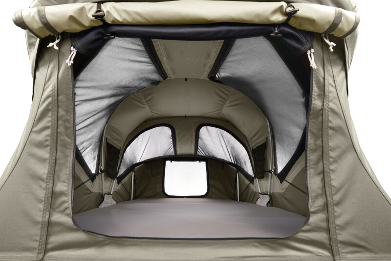 thule_approach_pelican_gray_06_901012_high_res_34.jpg