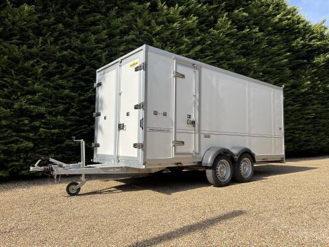 Used Humbaur 4.5m x 1.74m Enclosed Double Insulated Box Trailer