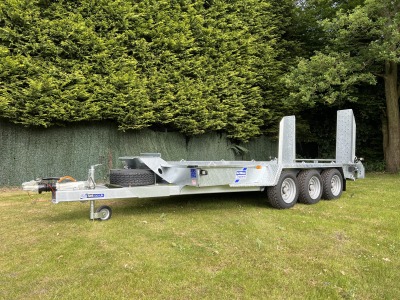 Ifor Williams GH146 Tri-Axle Plant Trailer with Fixed Skids