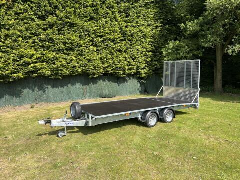 Ifor Williams LM166B Beavertail Flat Bed Trailer with Ramp