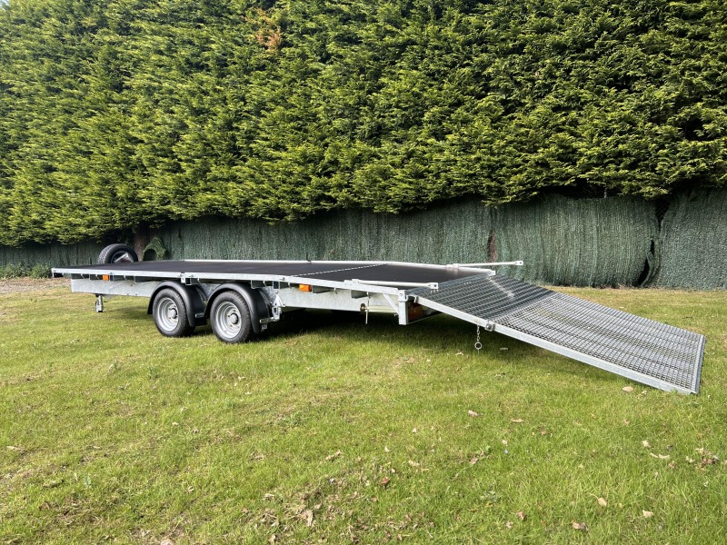 Ifor Williams LM166B Beavertail Flat Bed Trailer with Ramp