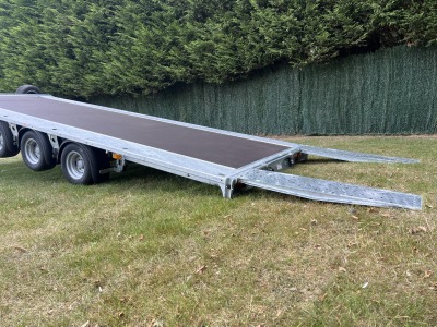  Ifor Williams TB5521-353 Tri-Axle Tiltbed Trailer with Ramps Side Tilted Ramps