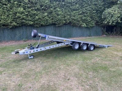 Ifor Williams TB5021-353 Tri-Axle Tiltbed Trailer with Ramps
