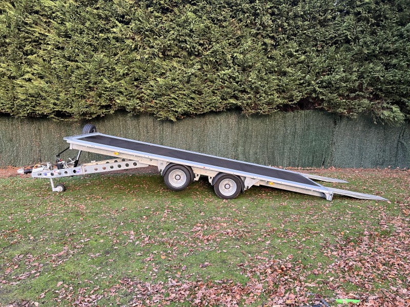 Ifor Williams TB5021-352 Tiltbed Trailer with individual loading ramps stored under-bed
