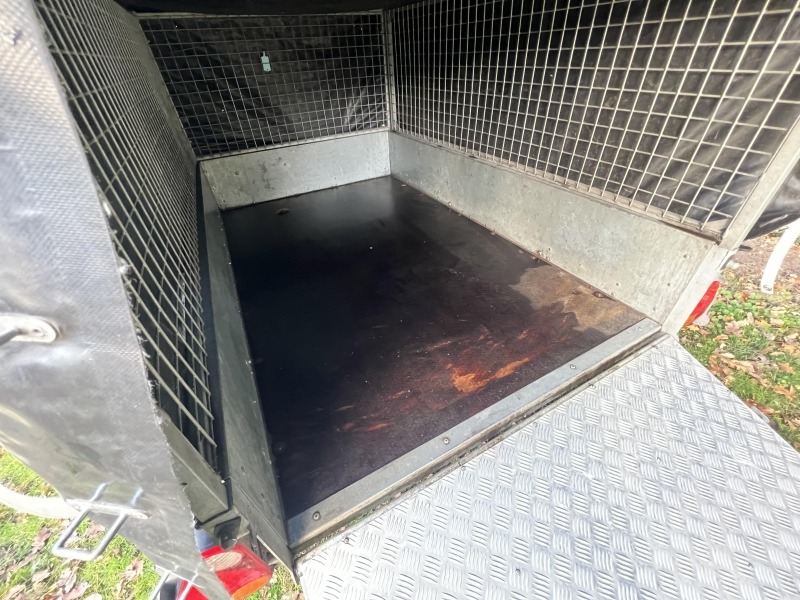 Used Ifor Williams P6e unbraked trailer with ramp, mesh sides and mesh cover