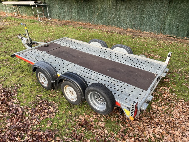 Ex-hire Brian James A4 125-2002 A-Series twin axle car transporter trailer