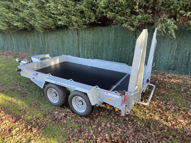 Ifor Williams GH106 Plant Trailer with Fixed Loading Skid Ramps