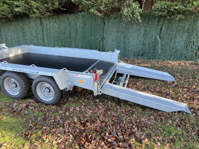 Ifor Williams GH106 Plant Trailer with Fixed Loading Skid Ramps