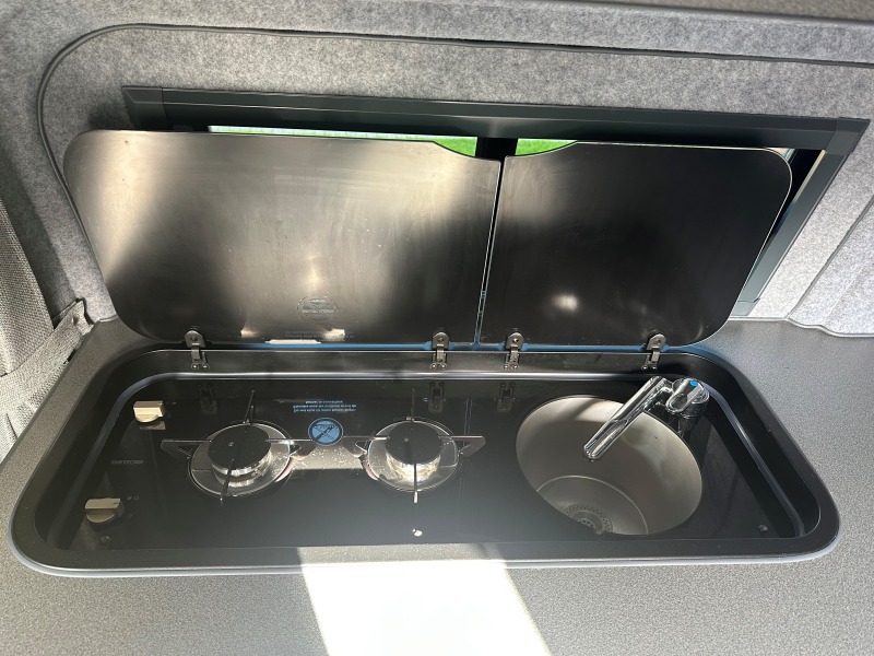 2019 Ford Transit Custom 300 Limited Vamoose camper van interior and exterior