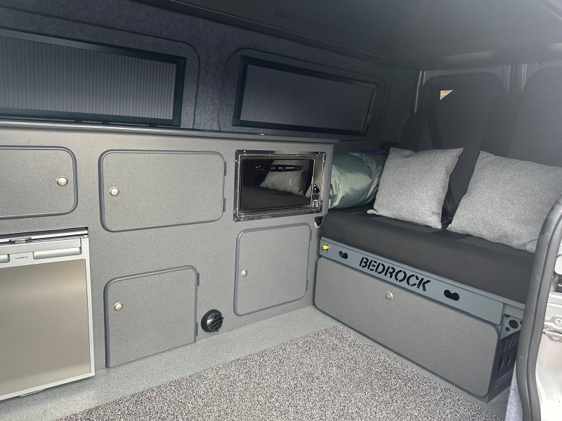 2019 Ford Transit Custom 300 Limited Vamoose camper van interior and exterior