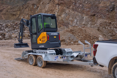 Ifor Williams DIGADOC GH1054 Plant Trailer Unloading