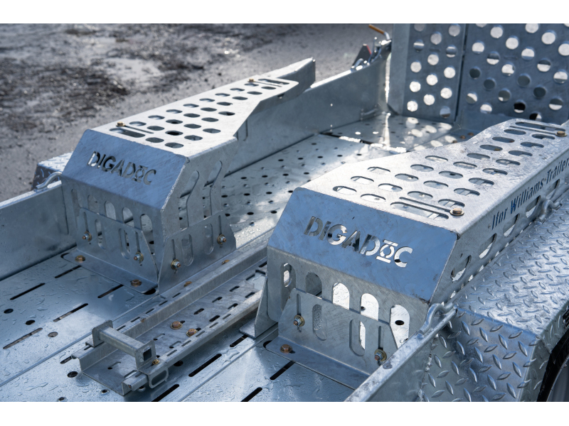 Ifor Williams DIGADOC&reg; Adjustable Cowling / Shoes - KX35351