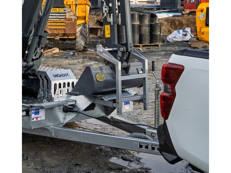 Ifor Williams DIGADOC&reg; Excavator Arm Retainer Kit - KX35355