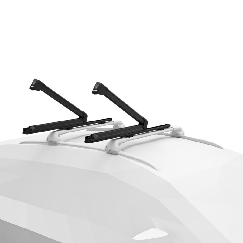 Thule Xtender in black on a roofrack