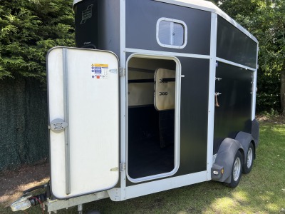 Used Ifor Williams HB511 Horse Trailer Black 2015