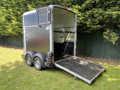 Used 2010 Ifor Williams HB506 Black Double Horse Trailer in Great Condition
