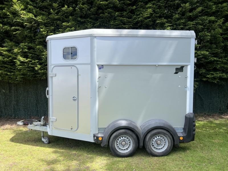 Used 2014 Ifor Williams HB506 Silver Double Horse Trailer in Very Good Condition