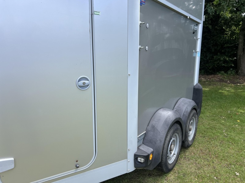 Used 2014 Ifor Williams HB506 Silver Double Horse Trailer in Very Good Condition